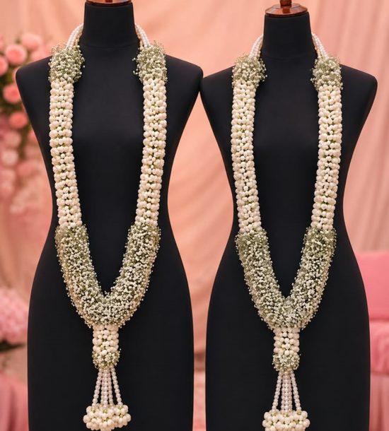 The Festivo Listing Category Garland